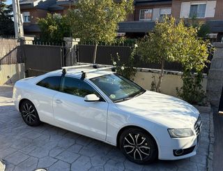 Audi A5 2011, motor 2.0 TDI blanco, llantas dptvas
