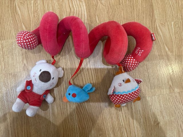 Espiral para cuna con peluches