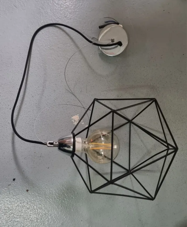 Lámpara de techo geométrica negra