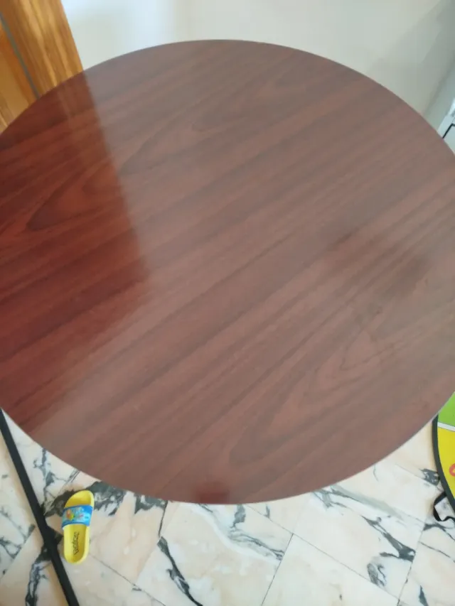 Mesa redonda madera y metal,venta por porsona