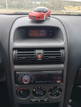 Opel Astra  2.0 TDI 2004