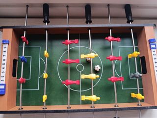 Futbolín de mesa pequeño