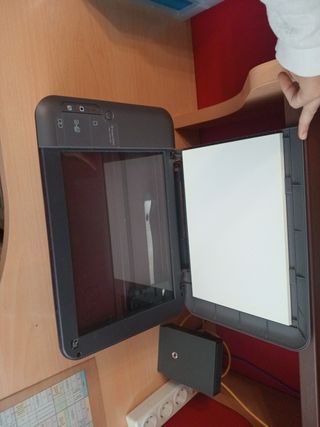 Impresora HP DeskJet 1050A Print scan Copy