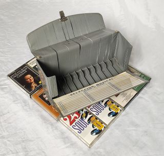 CASSETTES DE ROCK AÑOS 80 PORTA CASETES ORIGINAL V