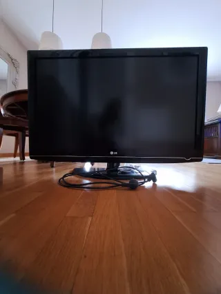 Televisor LG Negro.