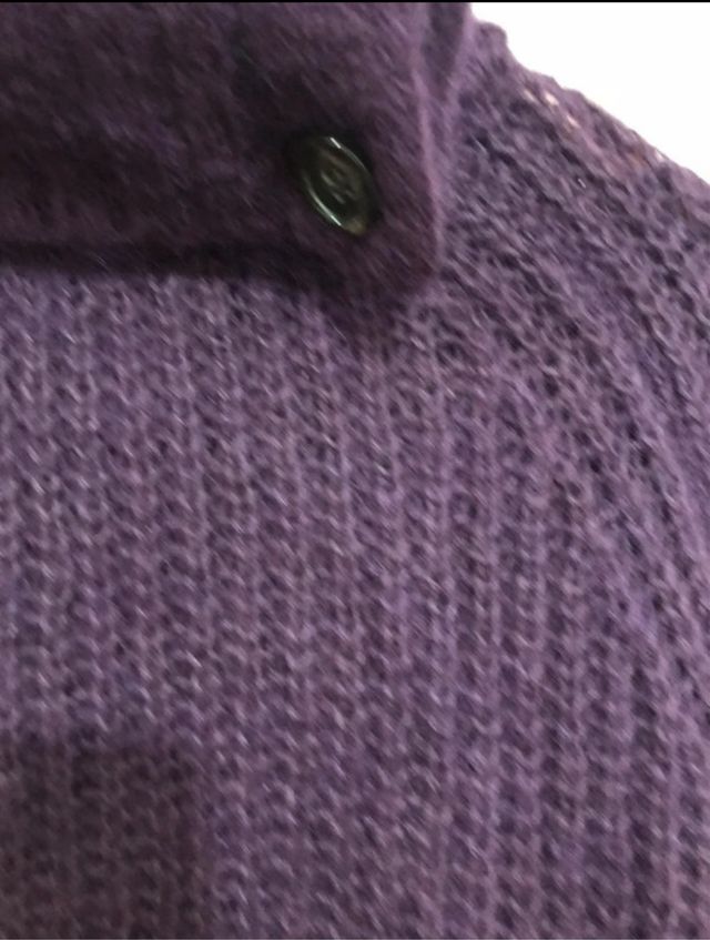 Jersey de cuello alto morado