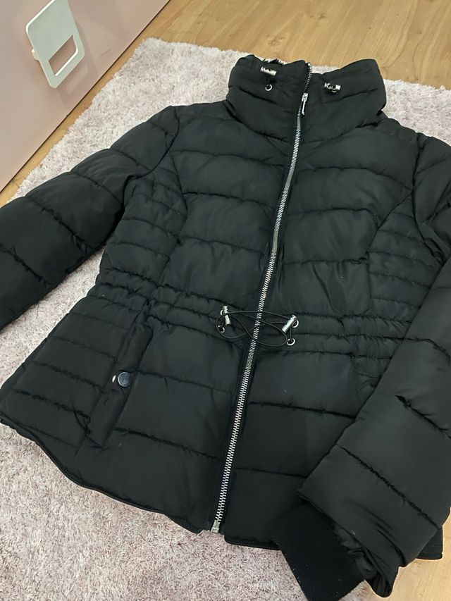 Abrigo acolchado negro Primark