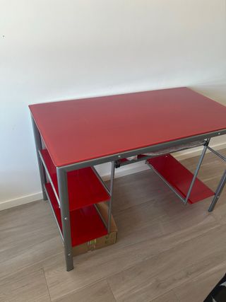 Escritorio juvenil rojo metal y cristal