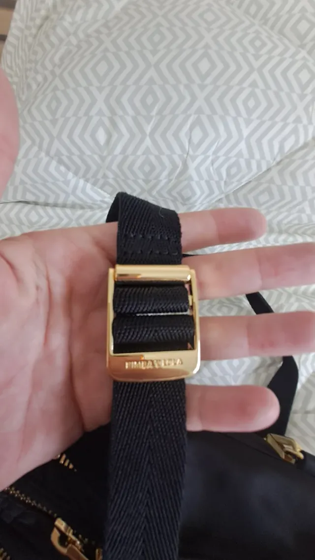 Riñonera Bimba y Lola Negra y Dorada