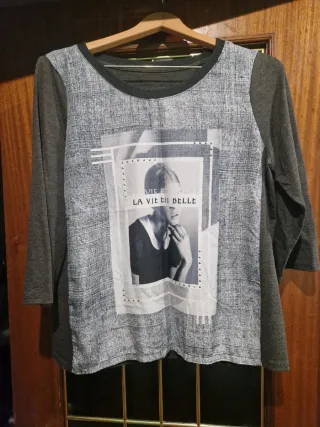 Diferentes camisetas tallas M por 1 euro la unidad