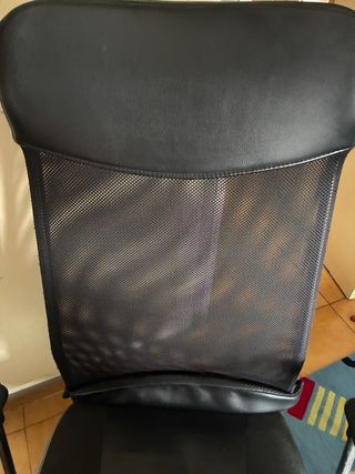 Silla de escritorio giratoria negra