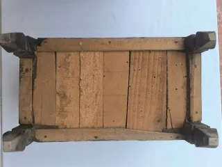 Baúl antiguo centenario metal y madera