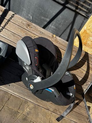 Silla y base coche Izi go besafe