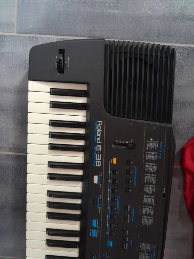 Roland E-38 Tastiera keyboard