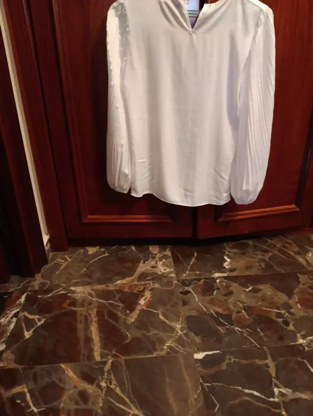 Blusa Pedro del Hierro blanca plisada