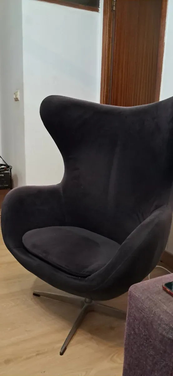 Sillón igual al  Egg Negro/Gris Metálico