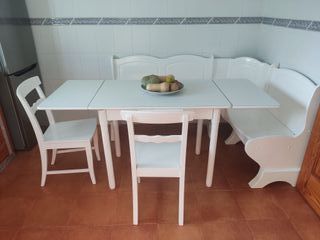 Conjunto rinconera, mesa y 2 sillas