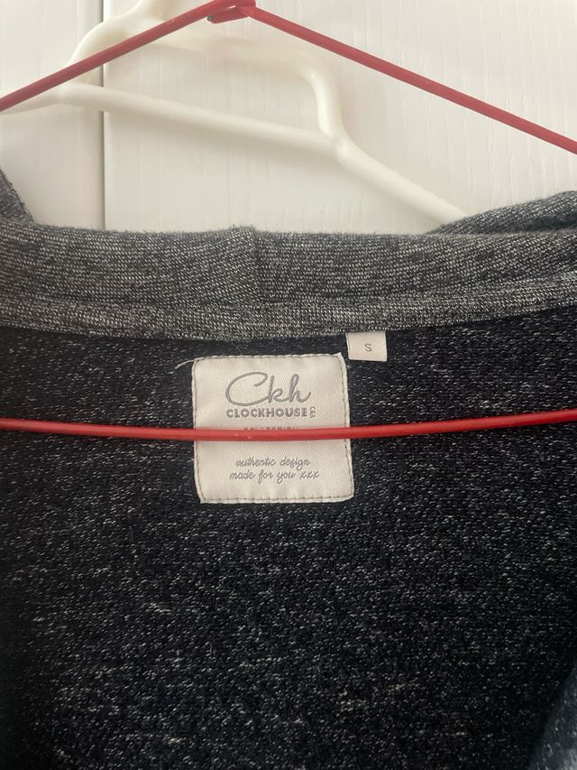 Sudadera Clockhouse gris con cremallera