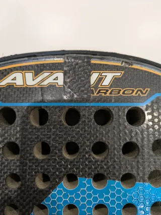 Pala de pádel Varlion reparada.