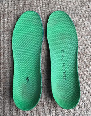 Zapatillas Trail NNormal Tomir 2.0 Gris/Verde