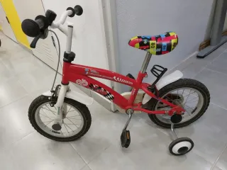 Bicicleta infantil roja Cars 14