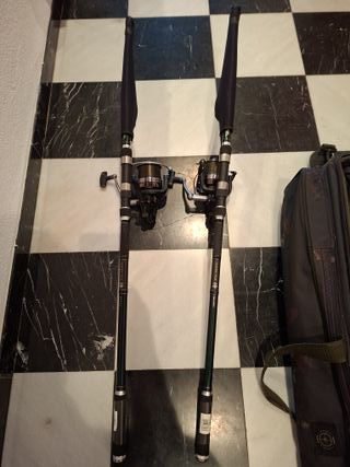 Funda para cañas de carpa.