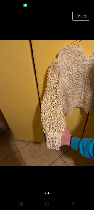 Camicia in pizzo beige, nessun marchio