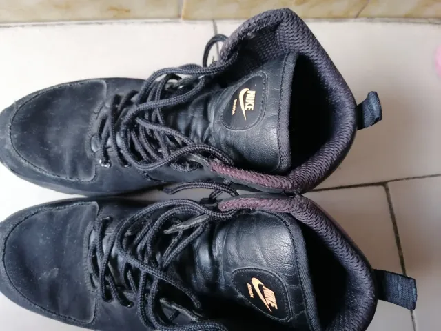 Botas Nike Negras