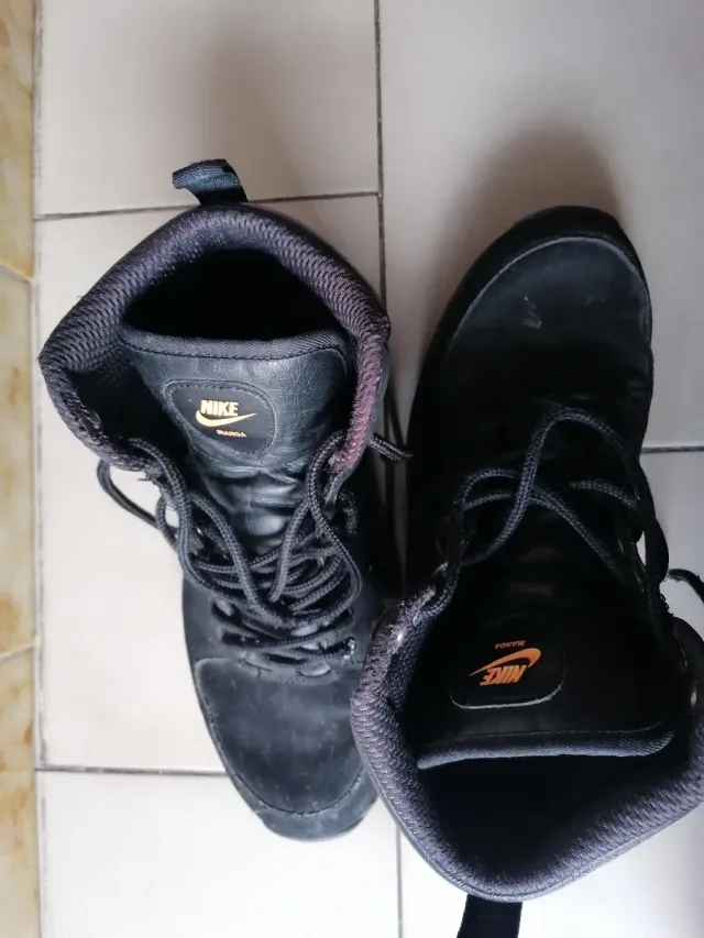 Botas Nike Negras
