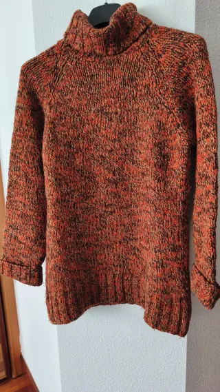 Jersey jaspeado cuello alto talla M de ZARA