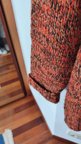 Jersey jaspeado cuello alto talla M de ZARA