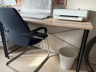 Mesa de escritorio madera y metal