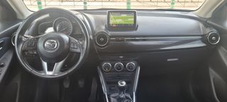 Mazda 2 2015