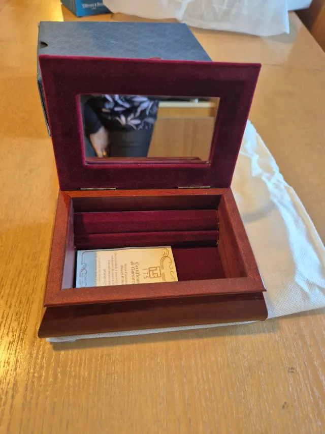 Portagioie legno e argento