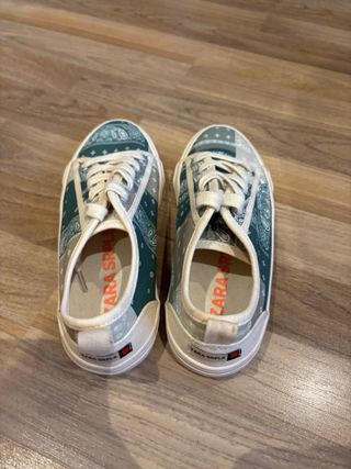 Zapatillas niña patchwork verde y gris talla 34