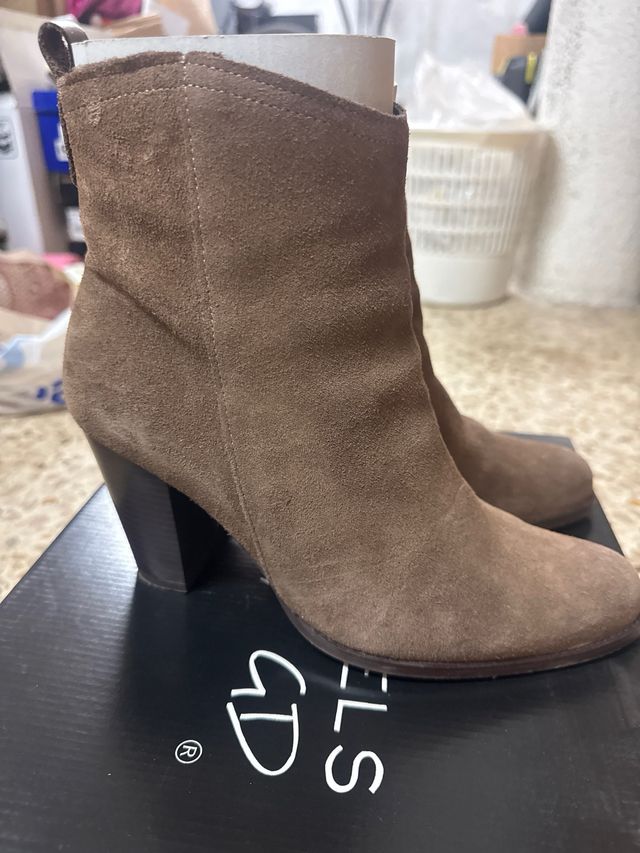 Botín ante tacón marrón