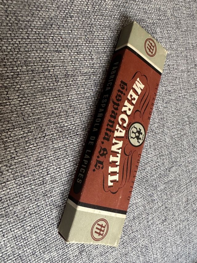 Estuche 12 Lápices Mercantil Superior sello oro