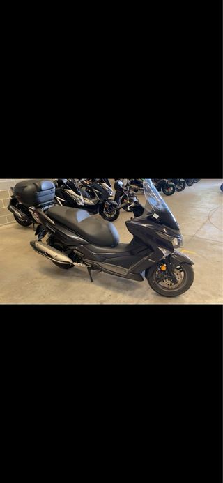 Kymco Grand Dink 300