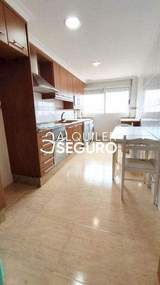 Piso en alquiler en Torrefiel en Valencia