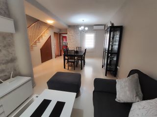 ADOSADO TURISTICO CERCA DE CASTILLO DE SANTIAGO.