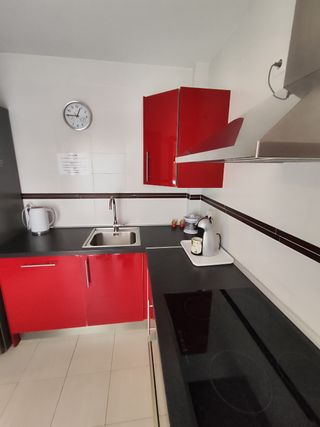 ADOSADO TURISTICO CERCA DE CASTILLO DE SANTIAGO.