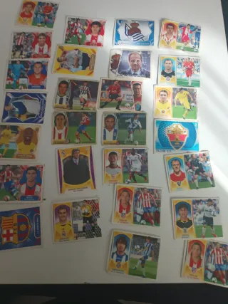 Lote 27 cromos fútbol ligas 2009-2010 2003/2004