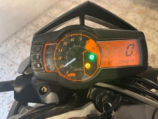 KTM Duke 690