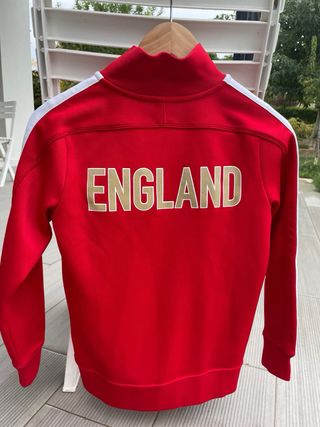 Chaqueta Nike niño. ENGLAND. Talla 12 años aprox