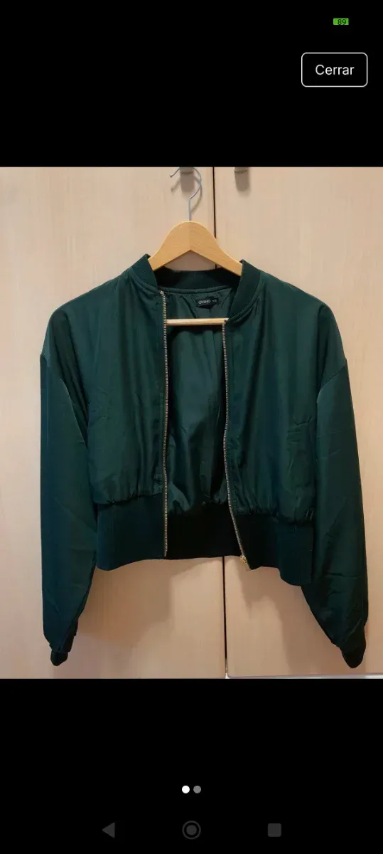 Cazadora fina Oysho verde