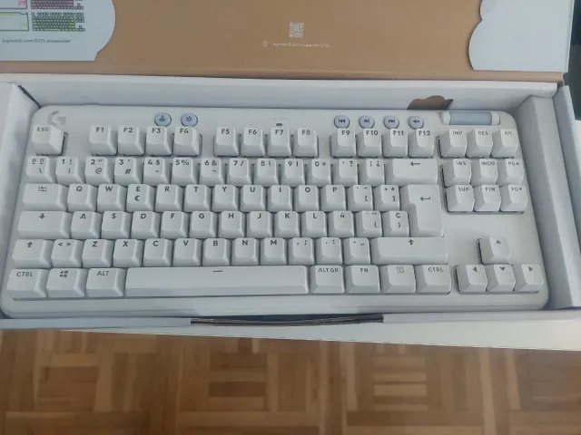 Teclado Logitech G713 Blanco