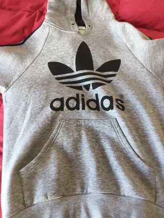 Camiseta Levis y sudaderas