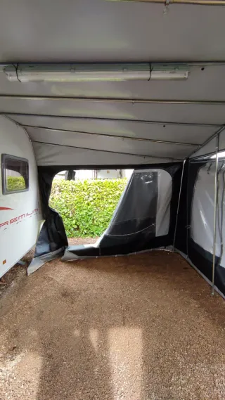 Avance de caravana 390