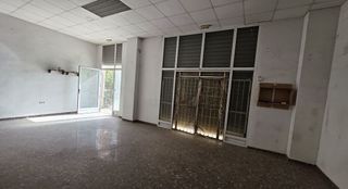 Local comercial en alquiler en La Llum en Valencia