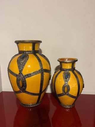 2 Jarrones Decorativos Amarillos y Plateados